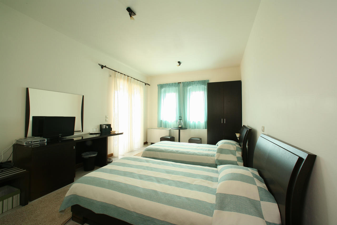 Arhontiko Parnona Hotel Karyes Екстериор снимка