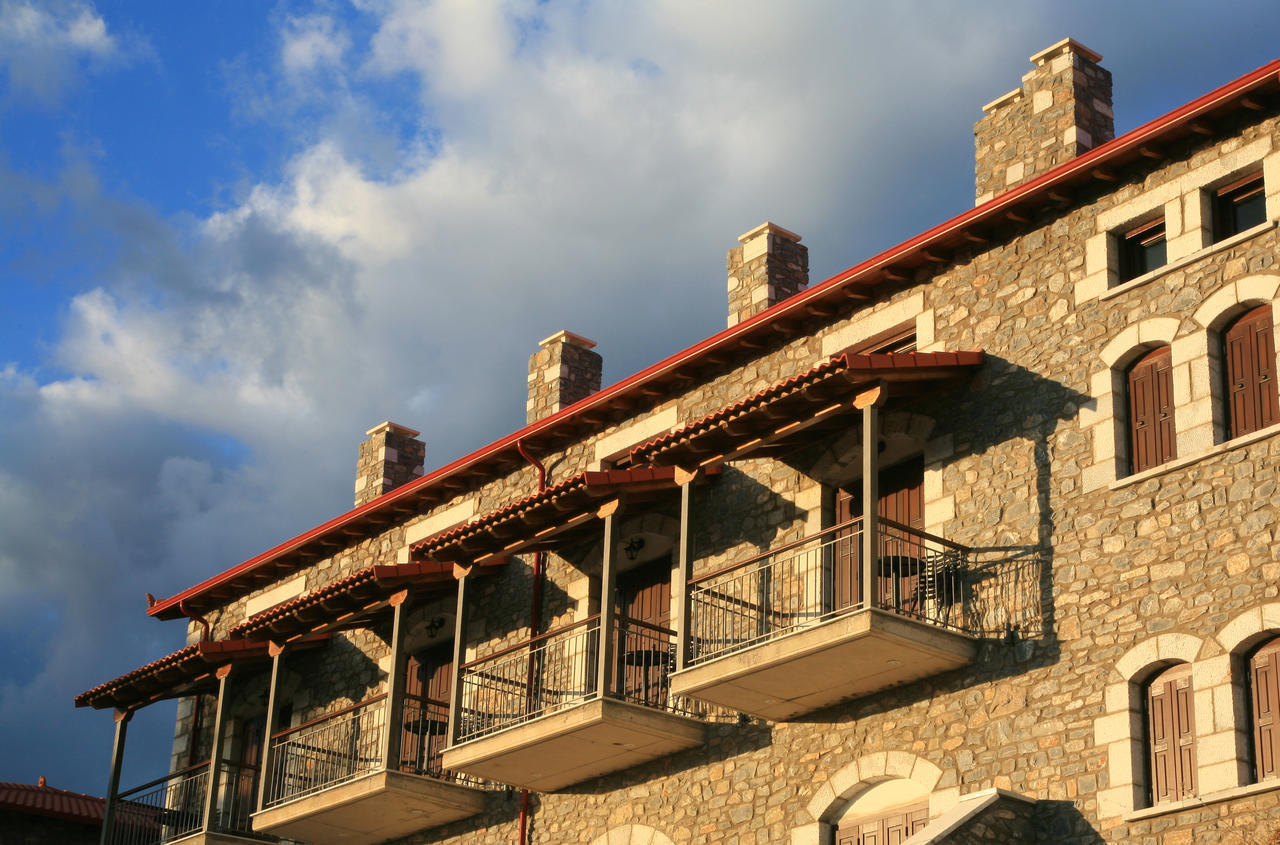 Arhontiko Parnona Hotel Karyes Екстериор снимка