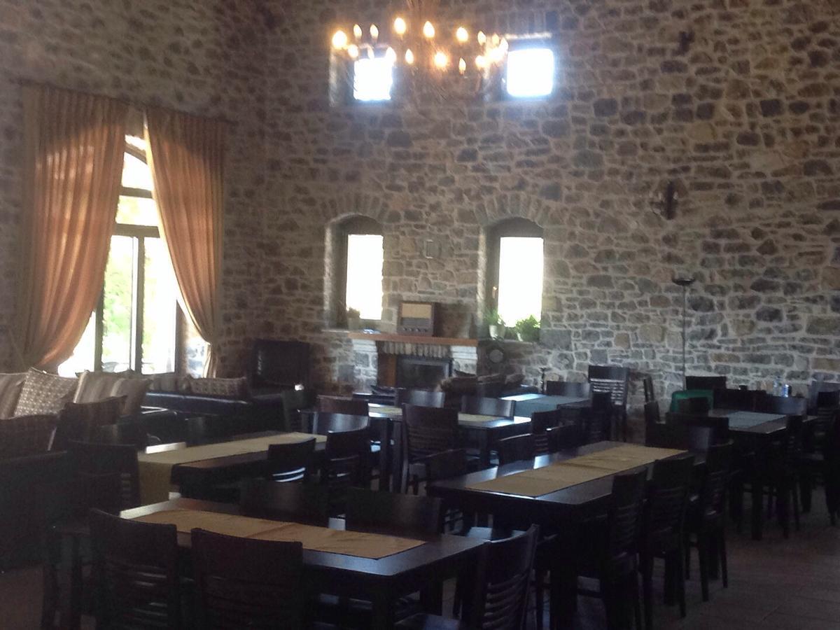 Arhontiko Parnona Hotel Karyes Екстериор снимка